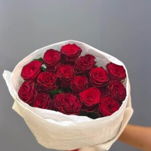 15 adet kırmızı gül buketi